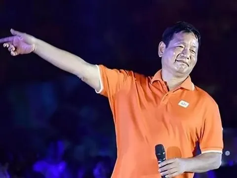 "Đại bàng" bán dẫn tới thăm Việt Nam, cổ phiếu "họ" FPT đồng loạt nổi sóng tăng kịch trần