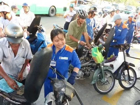 Giá xăng tăng, cắt mạch giảm 5 lần liên tiếp