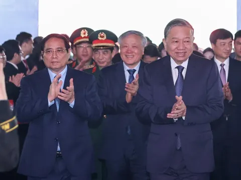 Tổng Bí thư, Thủ tướng Chính phủ dự lễ khởi công nhà máy chế tạo chip bán dẫn đầu tiên tại Việt Nam