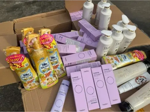 Đột kích kho hàng tại Hà Nội và Ninh Bình: Thu giữ 25 tấn mỹ phẩm Trung Quốc không rõ nguồn gốc, tiêu thụ qua Shopee và Facebook