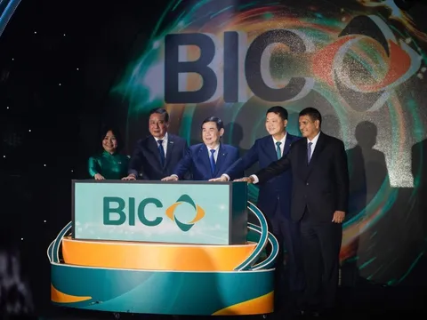 Sau 20 năm thành lập, một doanh nghiệp bảo hiểm ra mắt nhận diện thương hiệu mới