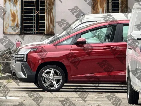 Mẫu MPV thế hệ mới của Hyundai được bắt gặp ở Hà Nội: Thiết kế hiện đại hơn - chờ đấu Mitsubishi Xpander