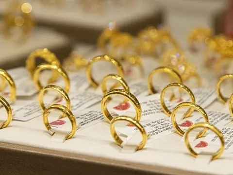 Giá vàng sáng 22/1: Bất ngờ rơi khỏi đỉnh lịch sử