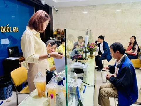 Giá vàng tăng thêm 3,1 triệu đồng/lượng, áp sát mốc 170 triệu đồng/lượng