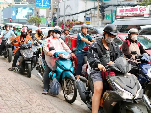 Người đi xe máy dùng thiết bị này tưởng ‘vô hại’ khi lưu thông trên đường có thể bị phạt tới 14 triệu đồng, trừ 10 điểm GPLX