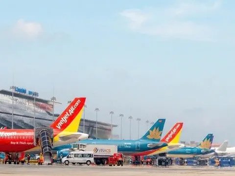 Vé máy bay Tết 2026: Nhiều đường bay sắp kín chỗ, nguồn cung có đáp ứng kịp nhu cầu tăng cao?