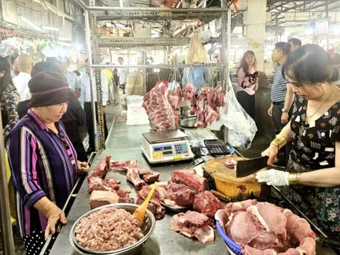 Nâng cấp hoặc chuyển đổi công năng chợ truyền thống