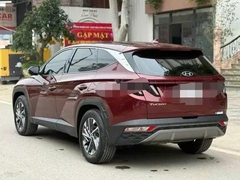 Lên sàn xe cũ chiếc Hyundai Tucson 2.0 phiên bản đặc biệt đời 2023 lăn bánh 14.000km biển Hà Nội, chủ xe tuyên bố thẳng tình trạng: Giá có 'rẻ như cho' không?