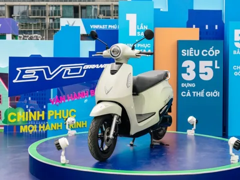 Tỷ phú Phạm Nhật Vượng công bố bán hơn 400.000 xe máy điện năm 2025 - 1 dòng xe trở thành 'quốc dân' mới