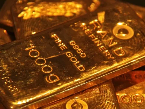 Diễn biến khác thường của vàng