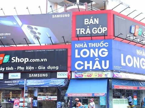 FPT Shop thoát lỗ, doanh thu quý IV tăng mạnh