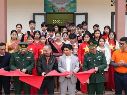 Mường Lạn đón nhận món quà Tết ý nghĩa từ FPT Shop: Phòng học công nghệ góp phần mở ra cánh cửa thế giới số cho trẻ em vùng cao