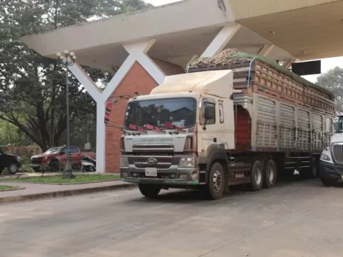 Phó Thủ tướng: Xử lý ngay việc thông quan nông sản qua cửa khẩu Tây Ninh