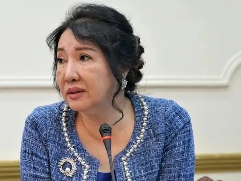 Mẹ 'Cường đô la' nợ công ty bao nhiêu tiền?