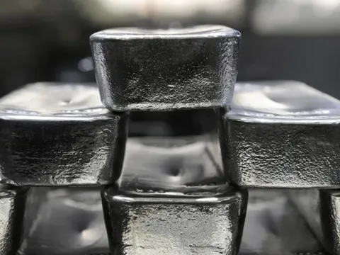 Kỷ lục: Quỹ bạc lớn nhất thế giới tung gần 3 tỷ USD bắt đáy