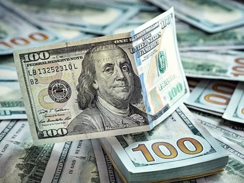 Tỷ giá USD hôm nay 5/2: Thị trường tự do tăng, ngân hàng giảm nhẹ