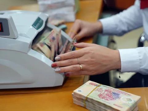 Một ngân hàng ra thông báo quan trọng đến khách hàng đang gửi tiết kiệm