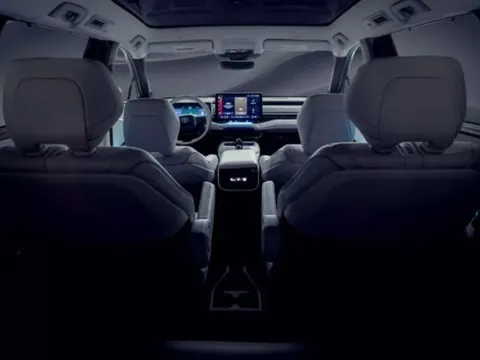 Lộ diện đối thủ mới phân khúc SUV 3 hàng ghế: Toyota chốt lịch ra mắt xe điện toàn cầu