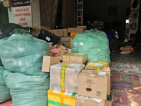 Những lưu ý quan trọng khi mua hàng online, gửi chuyển phát nhanh dịp cận Tết