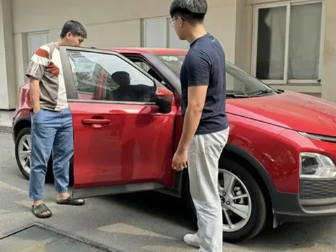 Nhộn nhịp cho thuê xe điện dịp Tết