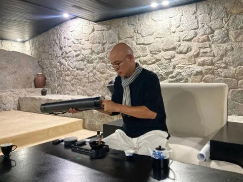 Điều hành Trung Nguyên chỉ 5 phút mỗi ngày, ‘vua cà phê’ Đặng Lê Nguyên Vũ nói thẳng về ‘cảnh giới cao nhất’, muốn đạt đến đỉnh cao sự nghiệp phải cân bằng được