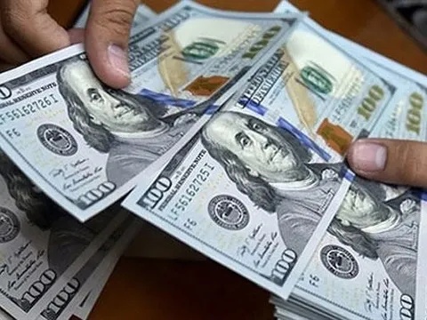 Tỷ giá USD hôm nay 9/2: USD tự do bật tăng, tỷ giá chính thức đi xuống