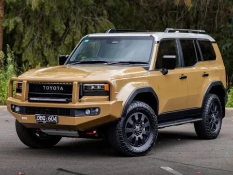 Toyota Land Cruiser Prado Altitude 2026: Vũ khí mới cho dân chơi Off-road nâng cấp, mượn công nghệ từ Lexus GX