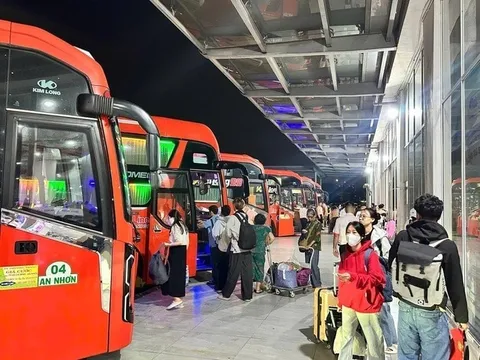 Tết Bính Ngọ 2026: Một phương tiện vào 'tầm ngắm', Bộ trưởng ra lệnh giám sát từ bến đến đường, gắt gao tài xế