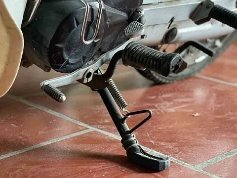 Lỗi nhiều người Việt hay mắc: Năm 2026, đi xe máy mà quên một thao tác quen thuộc, có thể bị phạt tới 14 triệu