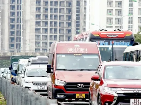 Những lưu ý trước khi tự lái ô tô về quê đón Tết, du xuân