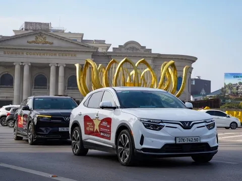 Hãng xe của tỷ phú Phạm Nhật Vượng mục tiêu bán 300.000 ô tô điện, 1 triệu xe máy điện trong năm 2026