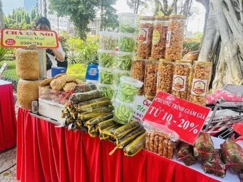 Giá giò, chả... tăng theo giá thịt heo, gà