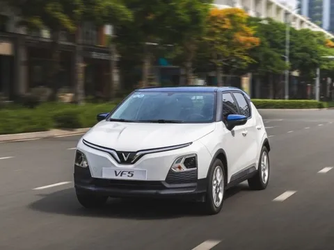 Đổ đèo khó, chạy đường trường, VF 5 có kiệt sức? Người dùng nói thật cảm giác lái và chi phí sau thử thách phá xe