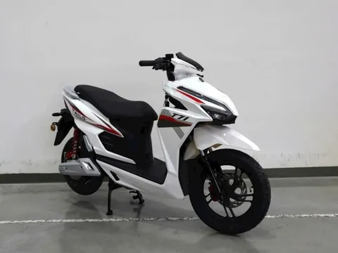 Đẹp ngang Honda Air Blade, mẫu xe máy điện giá chỉ 26 triệu nhìn rất thể thao, sạc 1 lần đi xa tới 100km, khách Việt trẻ nhìn sẽ thích