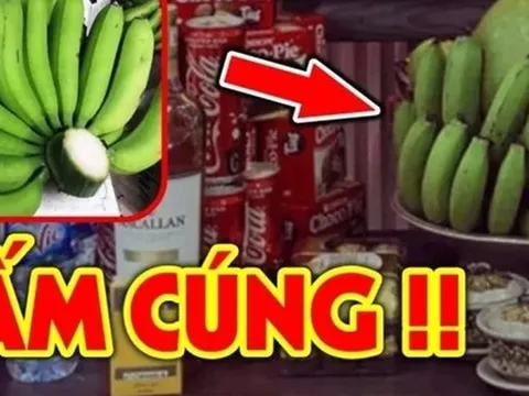 Ông bà dặn: KHÔNG ghép 2 nải chuối trên ban thờ, con cháu làm trái dễ rước họa vào thân