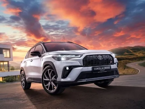 Toyota Corolla Cross HEV GR Sport 2026 cập bến Đông Nam Á: Đậm chất Gazoo Racing, giá từ 980 triệu đồng