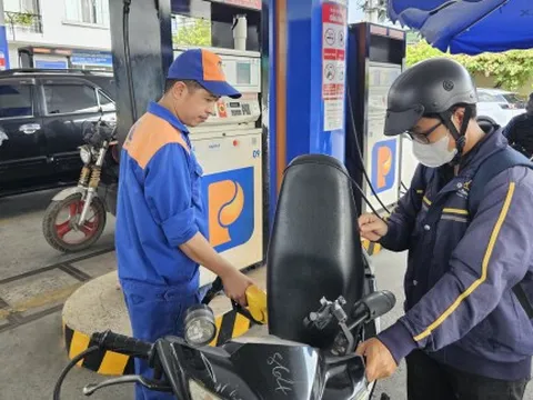 Giá xăng dầu tăng thêm từ 10 - hơn 400 đồng/lít