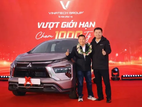 Doanh nghiệp top đầu ngành giá kệ thưởng Tết lớn - Tặng ô tô thay lời tri ân nhân viên