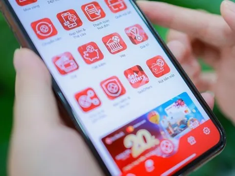 Nhiều ngân hàng đua nhau thu hút tiền gửi của khách trong dịp Tết