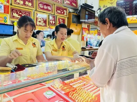 Giá vàng tăng lên 181 triệu đồng/lượng