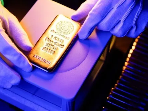 Giá vàng tăng 170% trong 5 năm, yếu tố gì có thể khiến xu hướng này dừng lại?