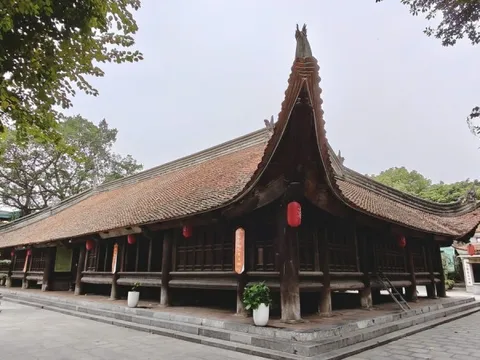 Ngôi đình cổ dáng nhà sàn 'độc nhất vô nhị' ở xứ Kinh Bắc