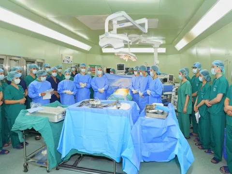 Nghĩa cử hiến tạng đầu xuân: 8 cuộc đời hồi sinh sau câu nói lay động của người mẹ "con bình yên nhé"