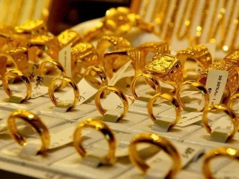 Giá vàng chiều nay 26/2: Ngày vía Thần Tài, vàng nhẫn được "săn đón"