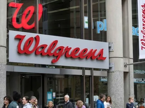 Từng định giá hơn 100 tỷ USD, chuỗi hiệu thuốc lớn thứ giờ chật vật sa thải hàng loạt nhân sự và đóng thêm cửa hàng trong năm 2026