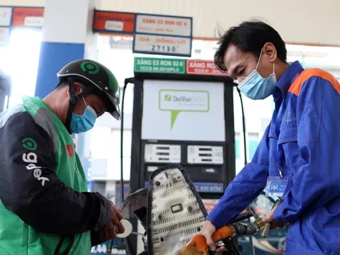 Không để đứt nguồn cung xăng dầu vì căng thẳng Trung Đông