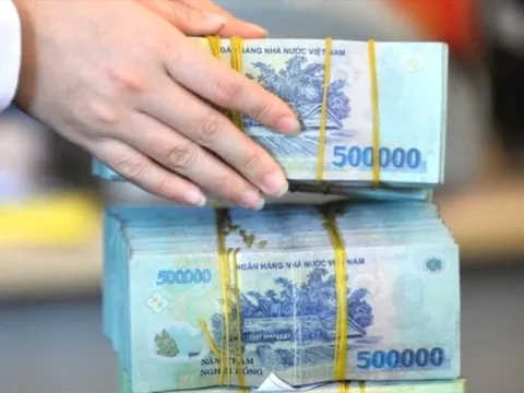 Một ngân hàng tăng vốn nhanh "chóng mặt"