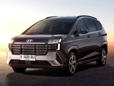 Mẫu MPV 5+2 của Hyundai sắp ‘xuất chiêu’ giá 480 triệu: Thiết kế được ‘lên đời’, đuôi xe sắc sảo hơn, nội thất ‘lai’ Tucson và có thêm mát-xa ghế lái, 'đấu thẳng' với Mitsubishi Xpander