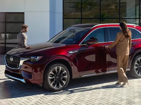 Mazda CX-90 PHEV chính thức ra mắt khách Việt: Giá 2,479 tỷ đồng, xe chủ tịch 7 chỗ, động cơ lai sạc điện siêu tiết kiệm