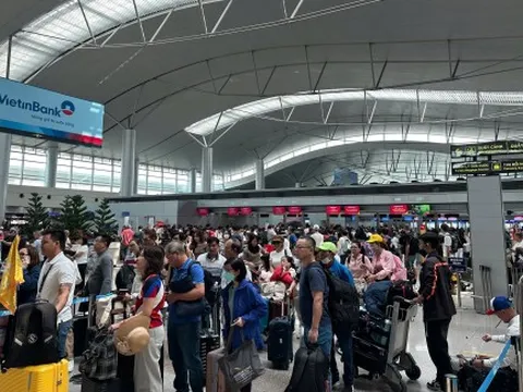 Các hãng bay tìm cách đổi hướng, né vùng chiến sự Trung Đông